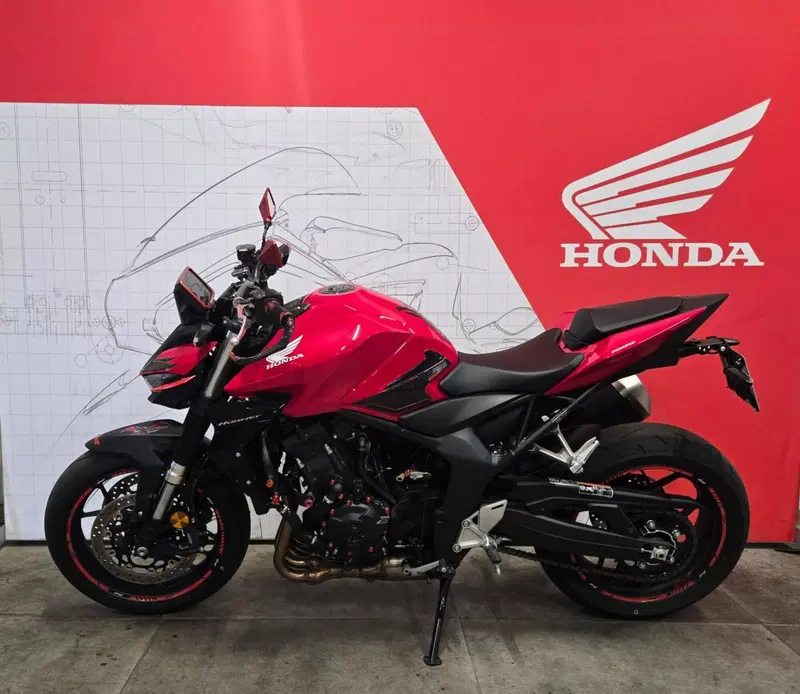 Honda CB 1000 Hornet (2025 - 26) (3)