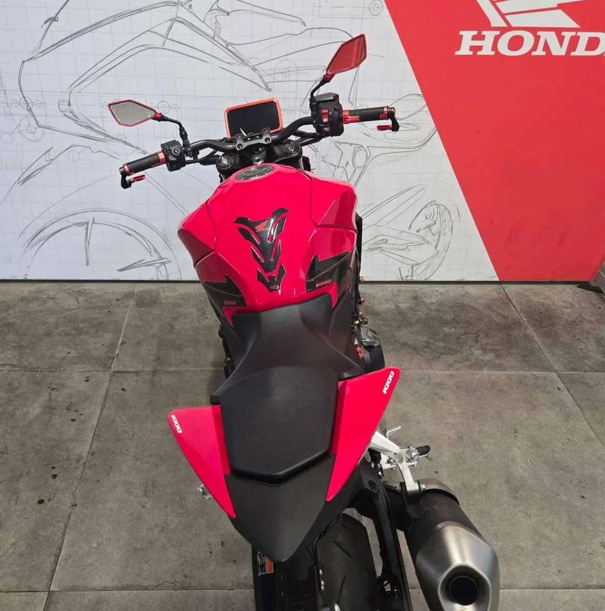 Honda CB 1000 Hornet (2025 - 26) (5)