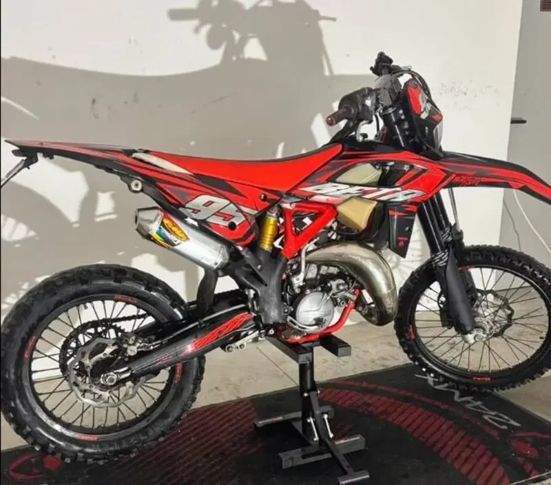 Betamotor RR 125 2T Enduro (2018) (2)