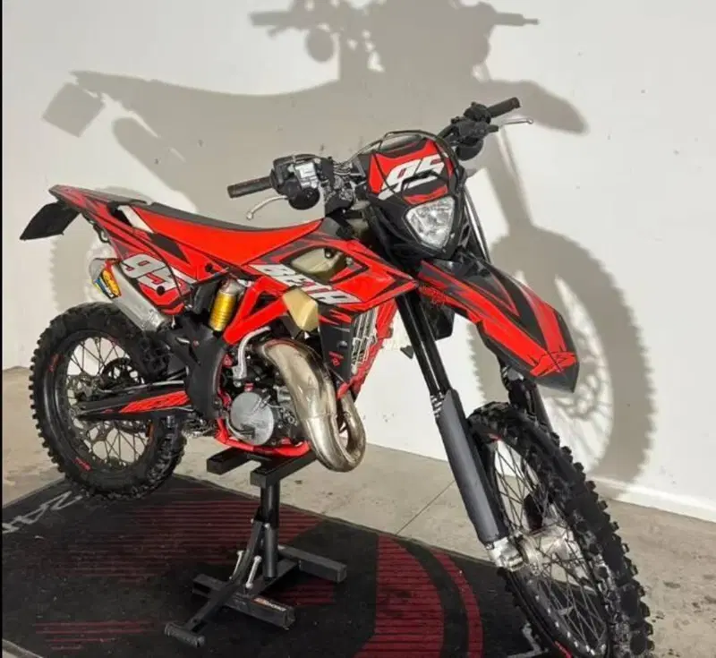 Betamotor RR 125 2T Enduro (2018) (4)