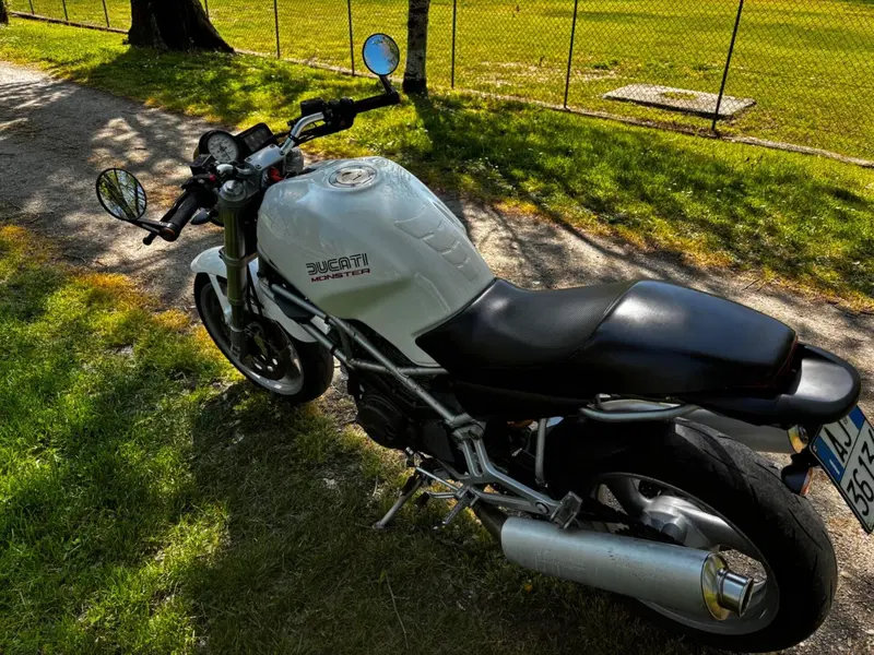 Ducati Monster 600 City Dark (1998 - 02) (6)