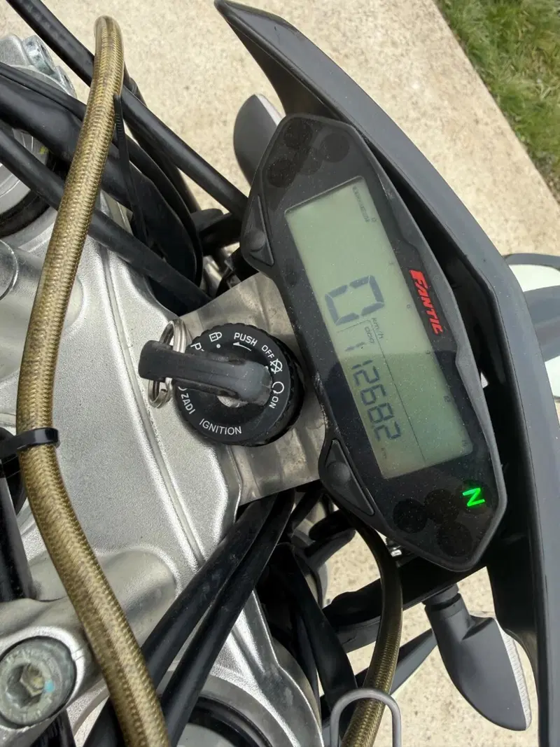Fantic Motor XMF 125 Motard Competition 4T (2023 - 24) (3)