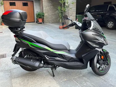 Kawasaki J 300 (2017 - 21) usata