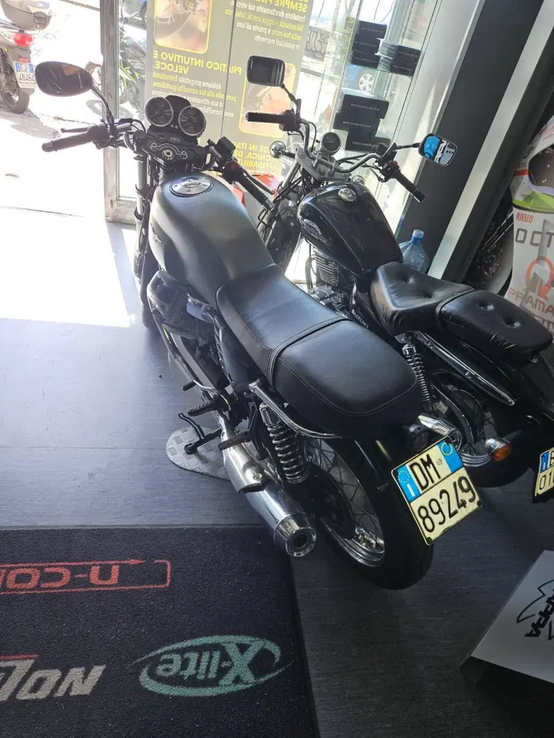 Moto Guzzi V7 Cafè Classic (2009 - 12) (2)