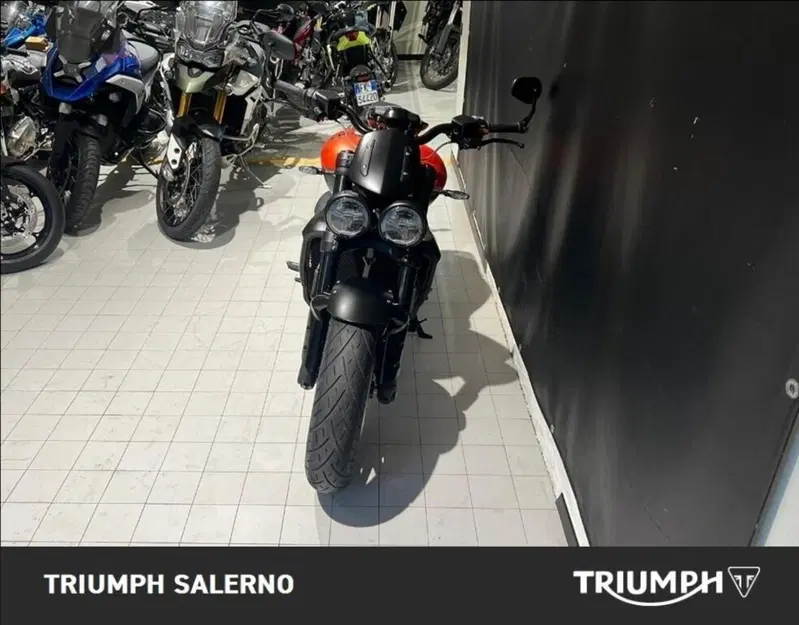 Triumph Rocket 3 Storm R (2024 - 26) (3)