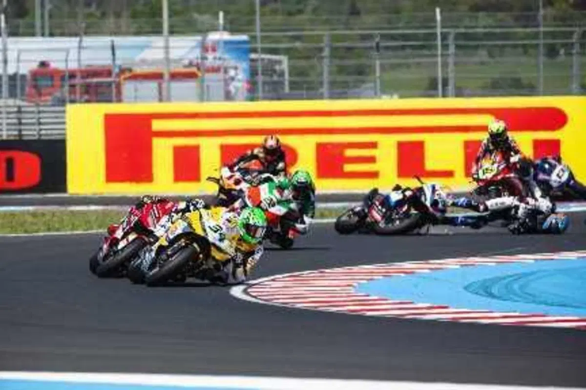 SBK. Oliveira non sarà a Most. Al suo posto Van der Mark (2)