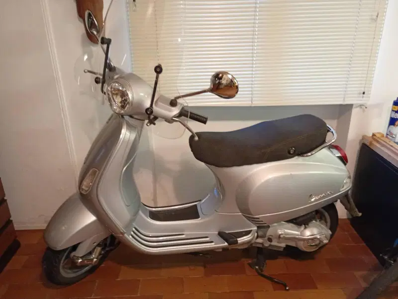 Vespa 125 ET4 (2002 - 06) (2)