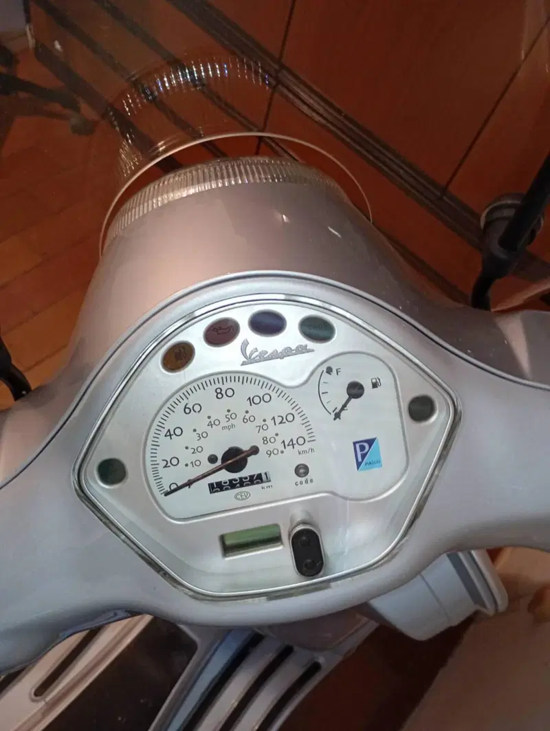 Vespa 125 ET4 (2002 - 06) (3)
