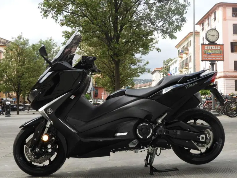 Yamaha T-Max 530 (2017 - 19) (4)
