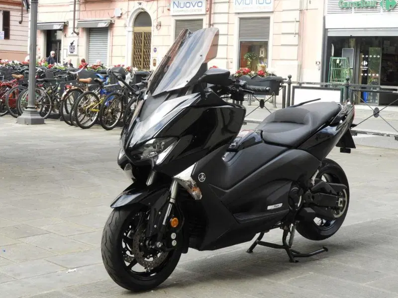 Yamaha T-Max 530 (2017 - 19) (3)