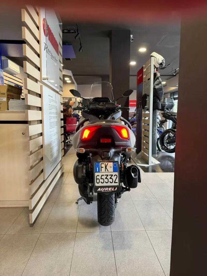 Yamaha Tricity 300 (2021 - 24) (4)