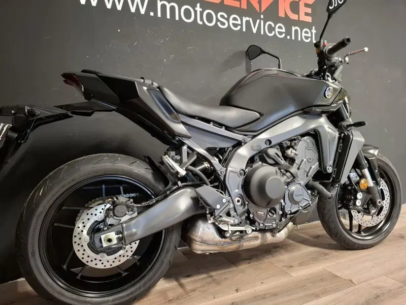 Yamaha MT-09 Y-AMT (2024 - 26) (6)