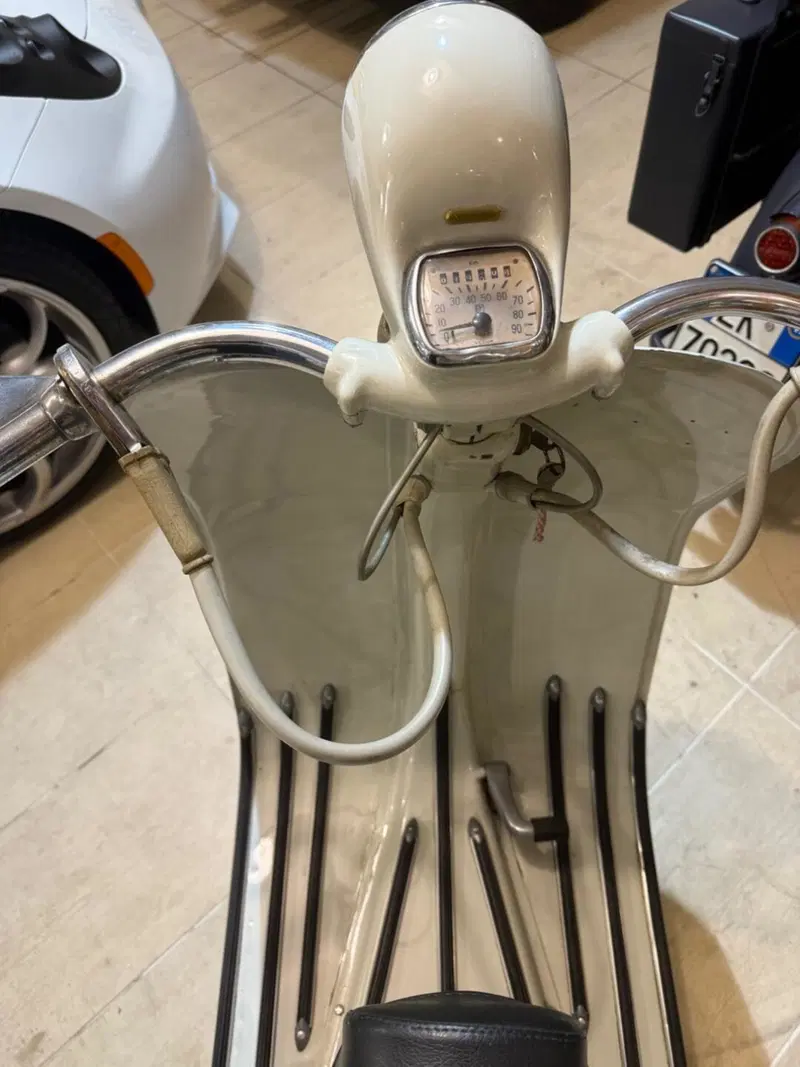 Vespa VL2 (4)