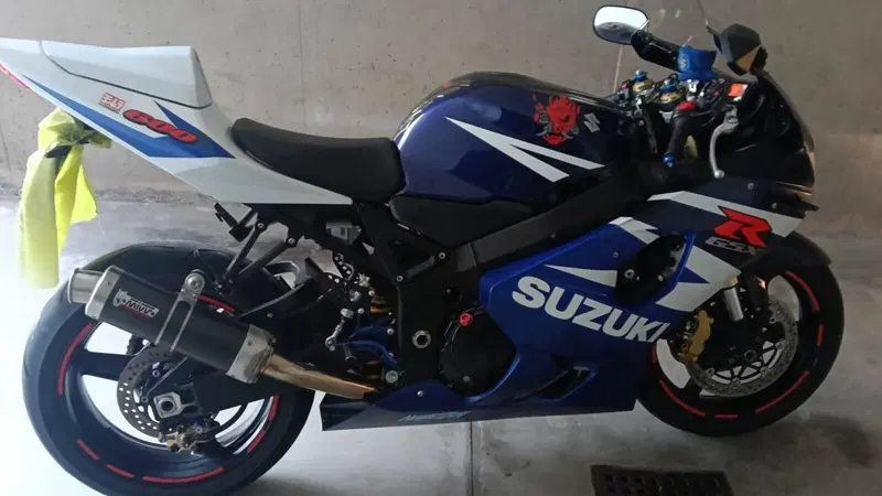 Suzuki GSX R 600 (2004 - 05) (11)