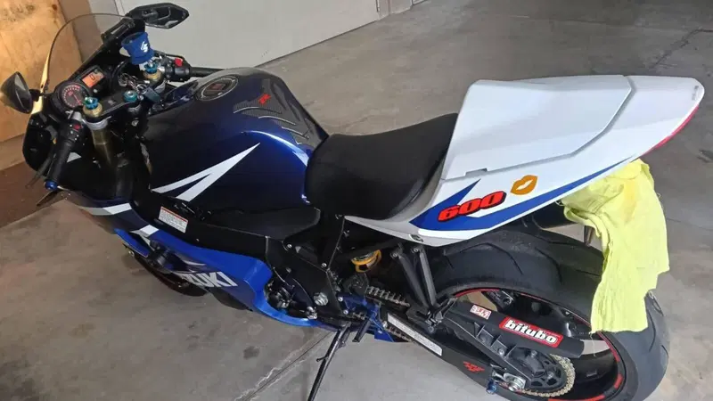 Suzuki GSX R 600 (2004 - 05) (17)