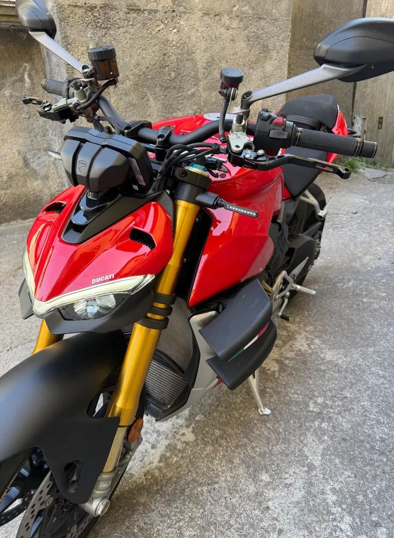Ducati Streetfighter V4 S (2023 - 24) (3)