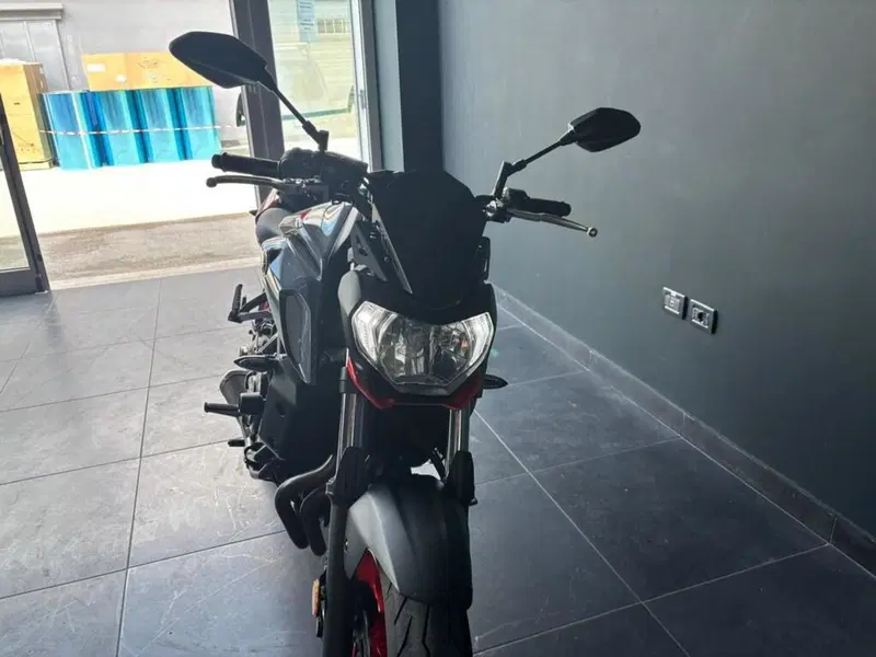 Yamaha MT-07 (2018 - 20) (5)