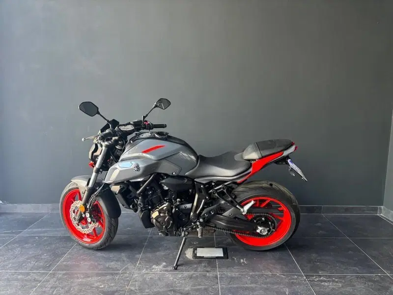 Yamaha MT-07 (2018 - 20) (4)