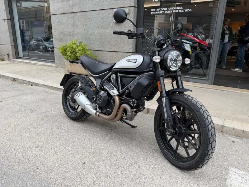 Ducati Scrambler 800 Icon Dark (2020) (2)