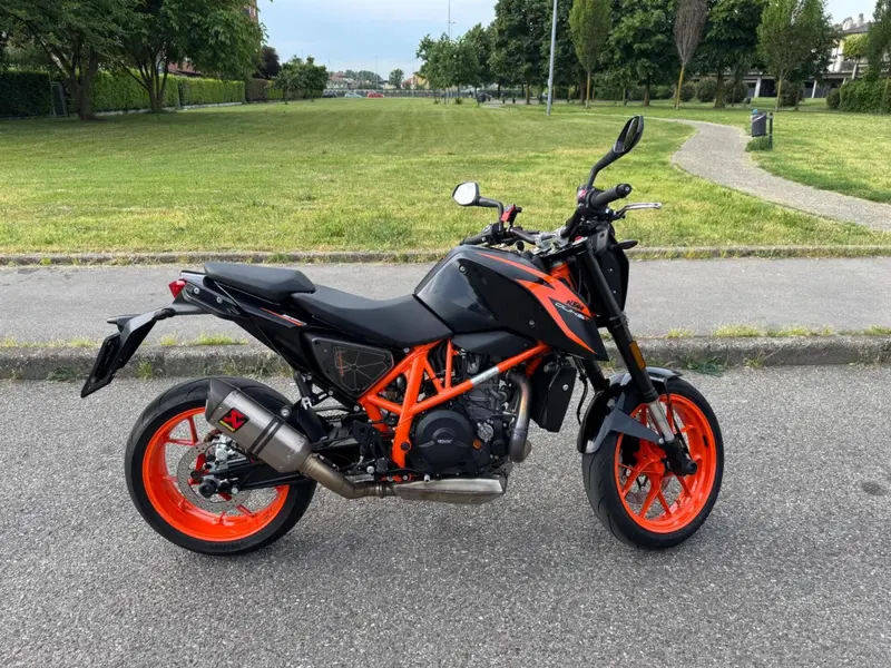 KTM 690 Duke R (2016 -17)