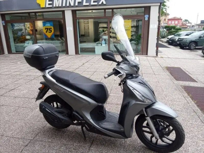 Kymco Agility 50 R16 + (2021 - 26) (4)