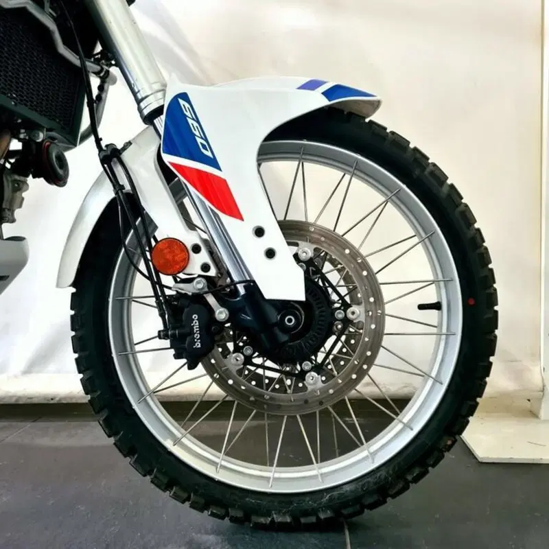 Aprilia Tuareg 660 (2022 - 24) (15)