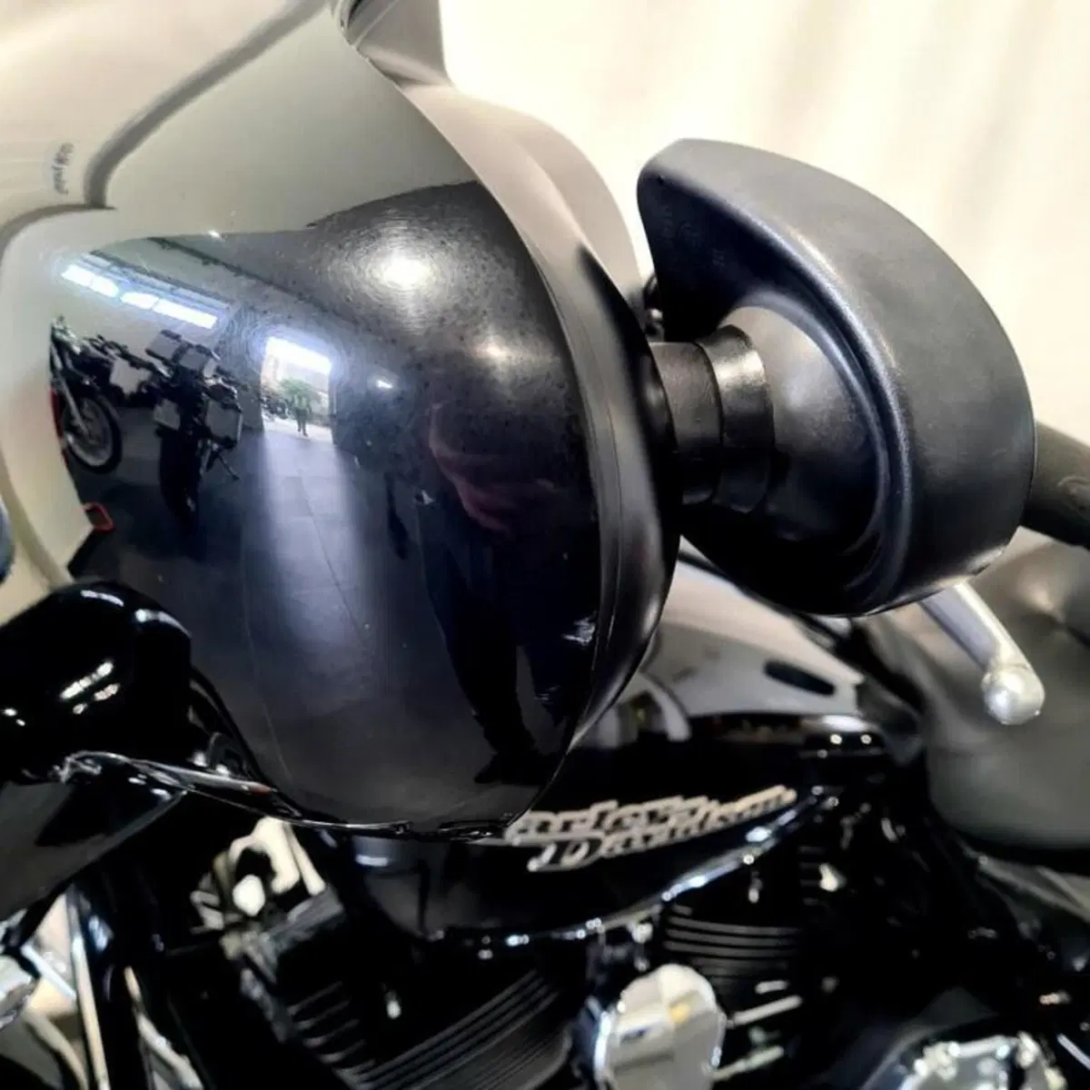 Harley-Davidson 1690 Street Glide (2011 - 13) - FLHX (10)