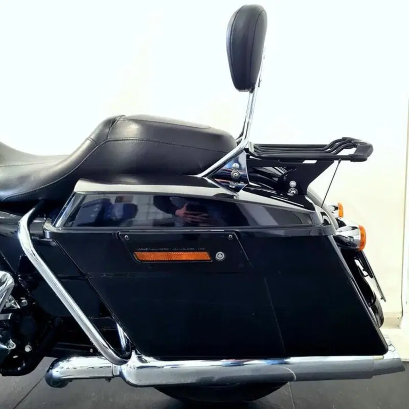 Harley-Davidson 1690 Street Glide (2011 - 13) - FLHX (15)