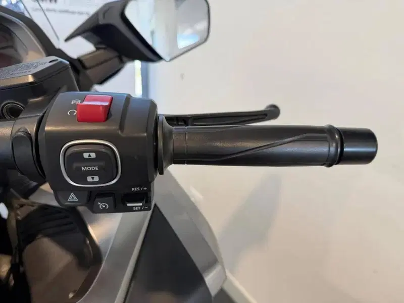 Honda GL 1800 Gold Wing (2020) (3)