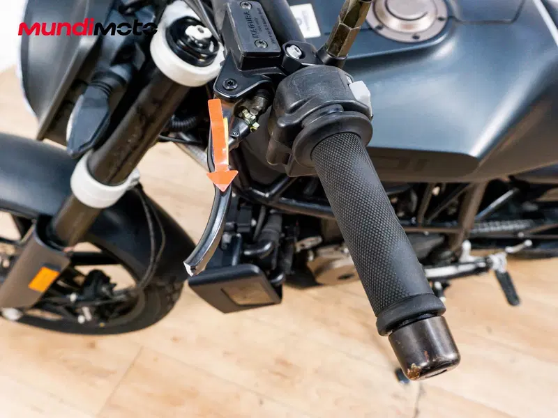 Husqvarna Svartpilen 701 (2019) (11)