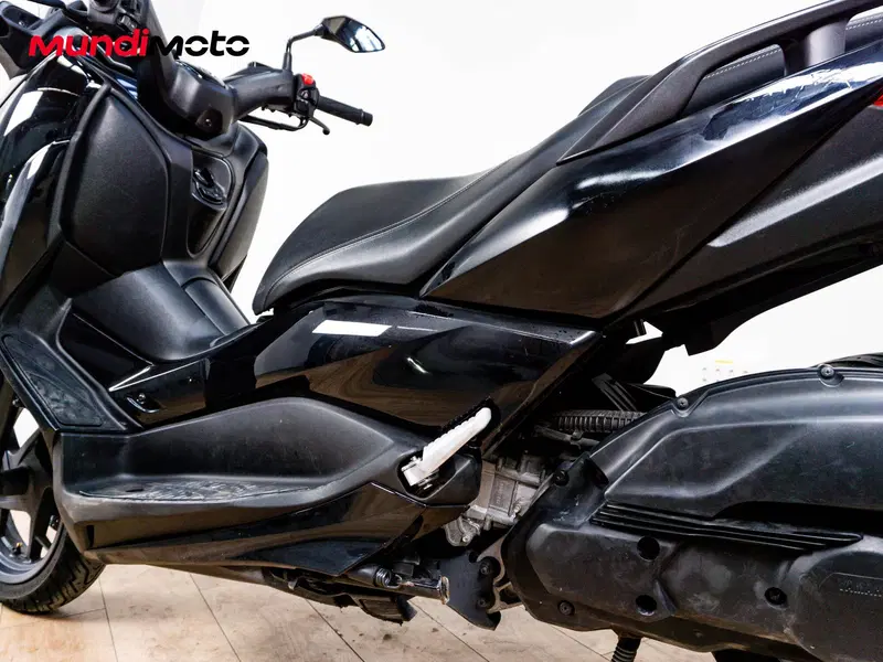 Yamaha X-Max 125 Tech Max (2020) (10)
