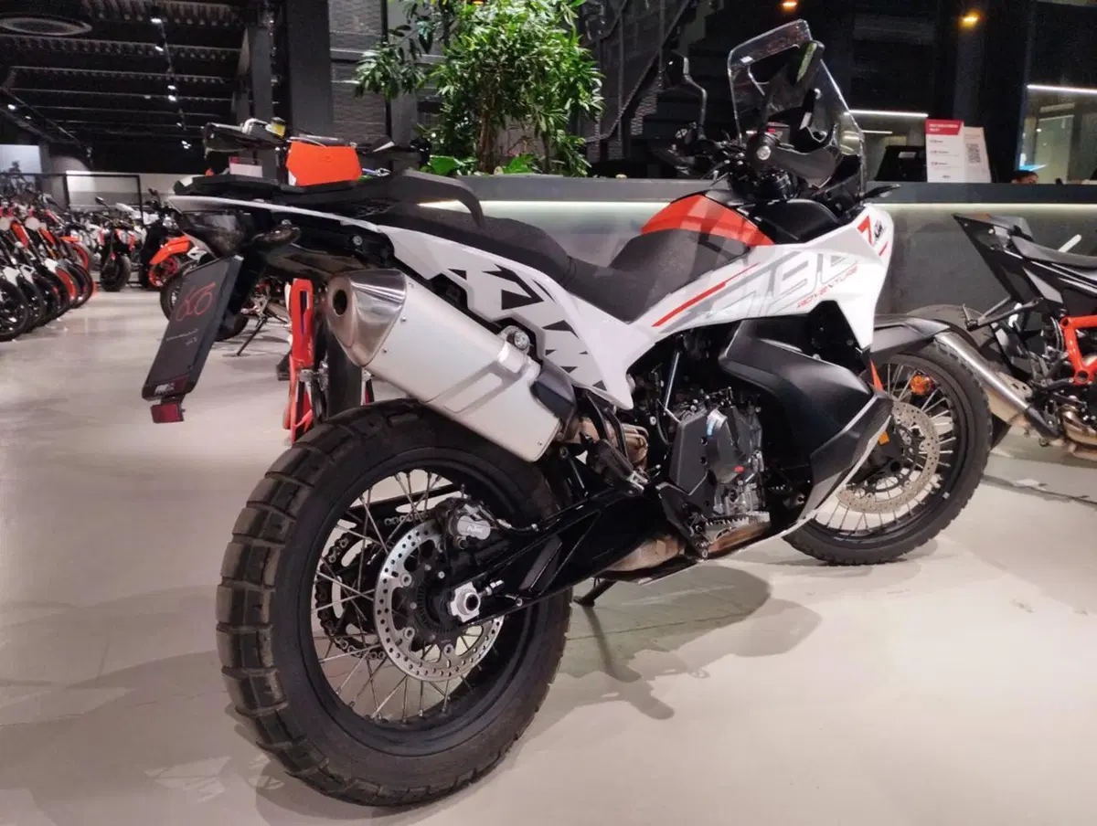 KTM 790 Adventure (2023 - 24) (4)