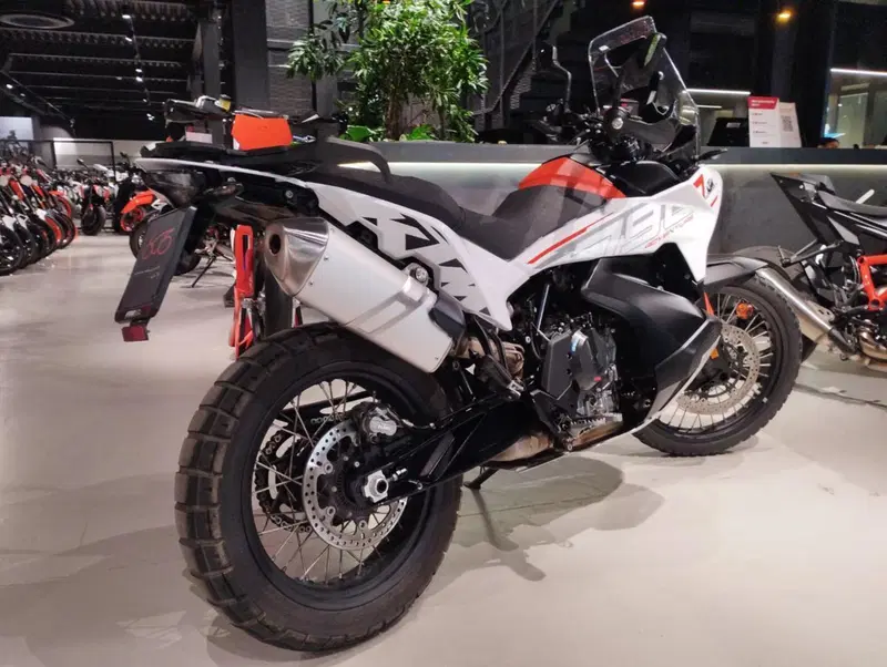 KTM 790 Adventure (2023 - 24) (4)