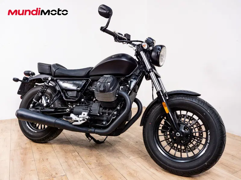 Moto Guzzi V9 Bobber (2021 - 25) (2)