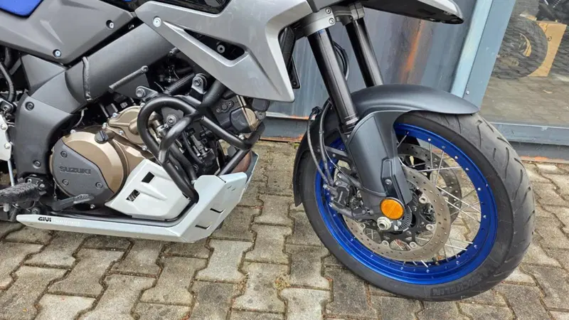 Suzuki V-Strom 1050XT (2020 - 23) (10)