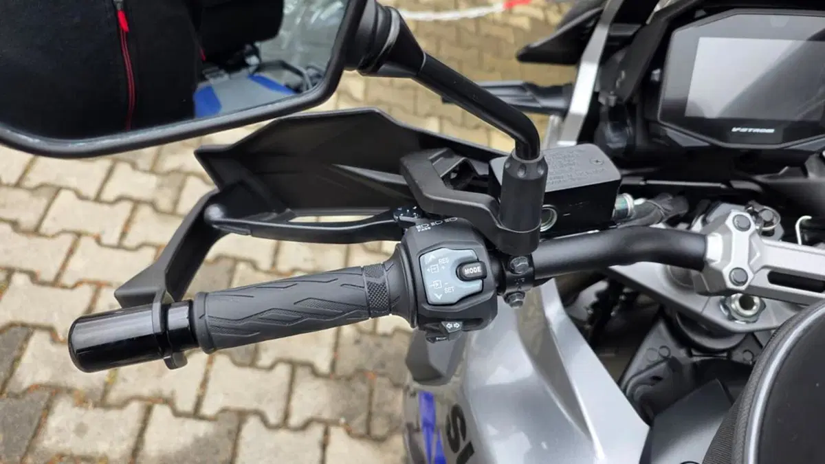 Suzuki V-Strom 1050XT (2020 - 23) (15)