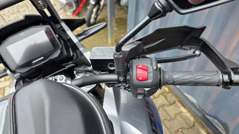 Suzuki V-Strom 1050XT (2020 - 23) (16)