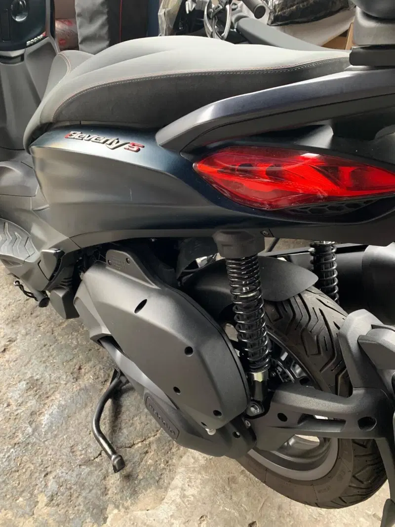 Piaggio Beverly 300 S ABS-ASR (2021 - 25) (3)