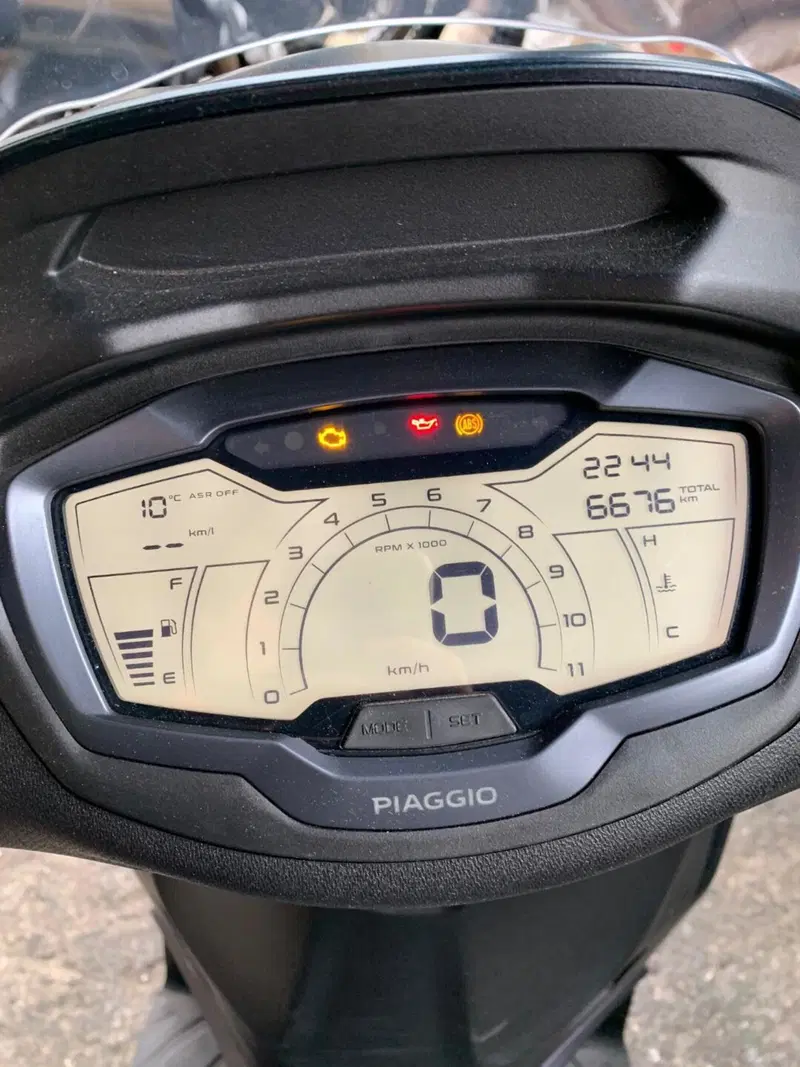 Piaggio Beverly 300 S ABS-ASR (2021 - 25) (4)