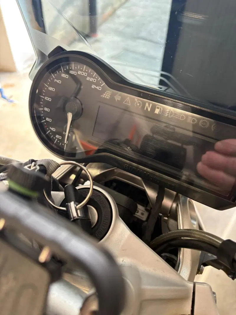 Bmw R 1200 R (2017 - 18) (6)