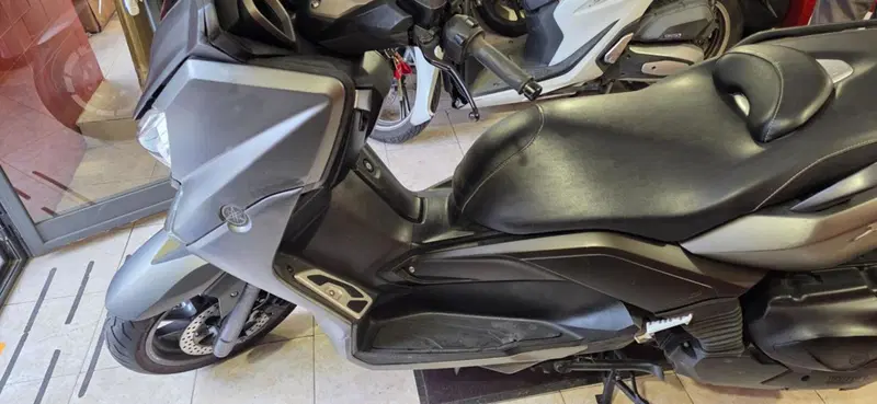 Yamaha X-Max 400 ABS (2013 - 16) (3)