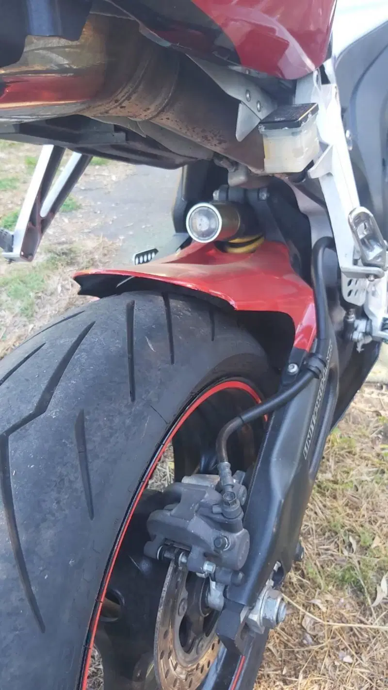Honda CBR 1000 RR Fireblade (2006 - 07) (7)