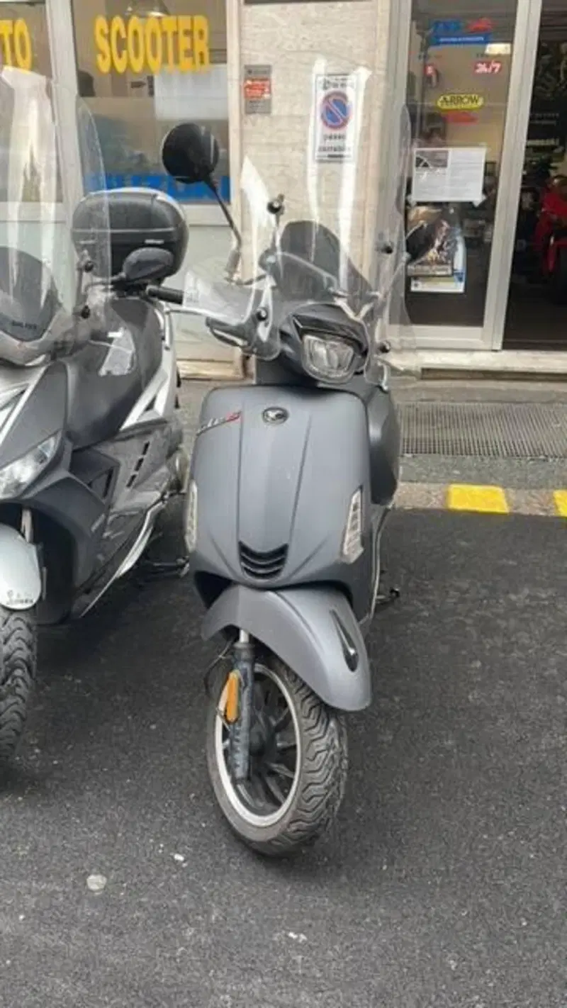 Kymco Like 125 Sport (2021 - 25) (4)