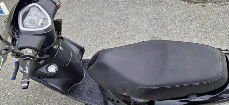 Kymco Agility 125 R16 + (2015 - 17) (4)