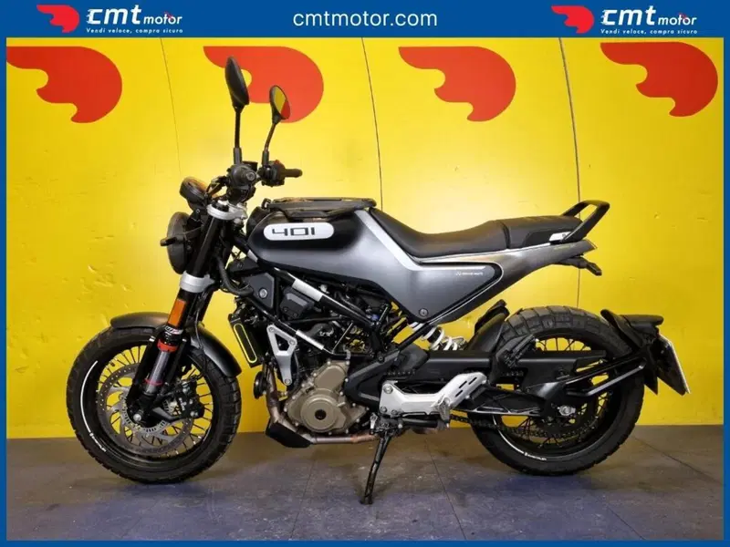 Husqvarna Svartpilen 401 (2021 - 23) (3)