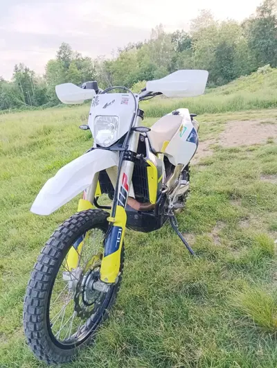 Husqvarna 701 Enduro (2017 - 19) usata