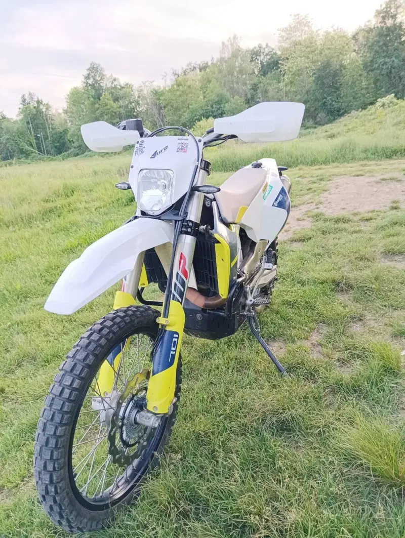 Husqvarna 701 Enduro (2017 - 19)