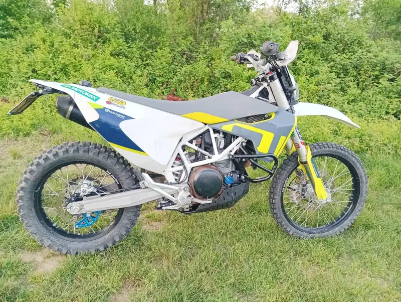 Husqvarna 701 Enduro (2017 - 19) (3)