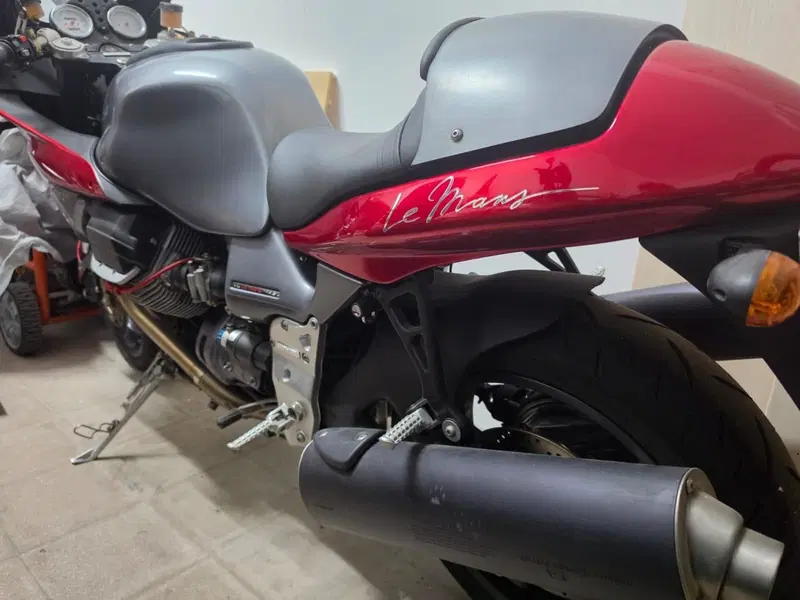 Moto Guzzi V 11 sport Le Mans  (2)
