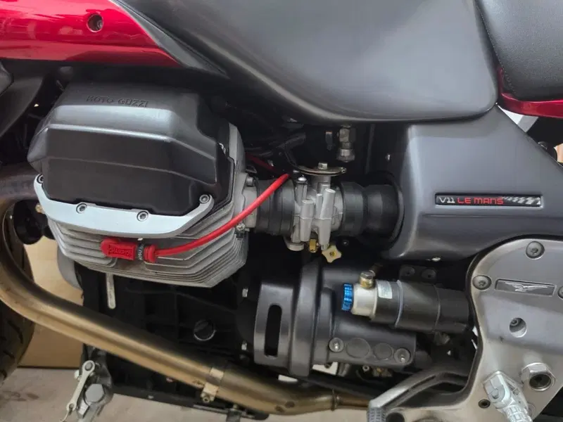 Moto Guzzi V 11 sport Le Mans  (5)